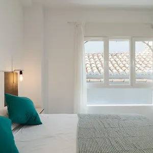 two-bedroom-apartment-next-to-alcazaba.hotelsinnerja.org/
